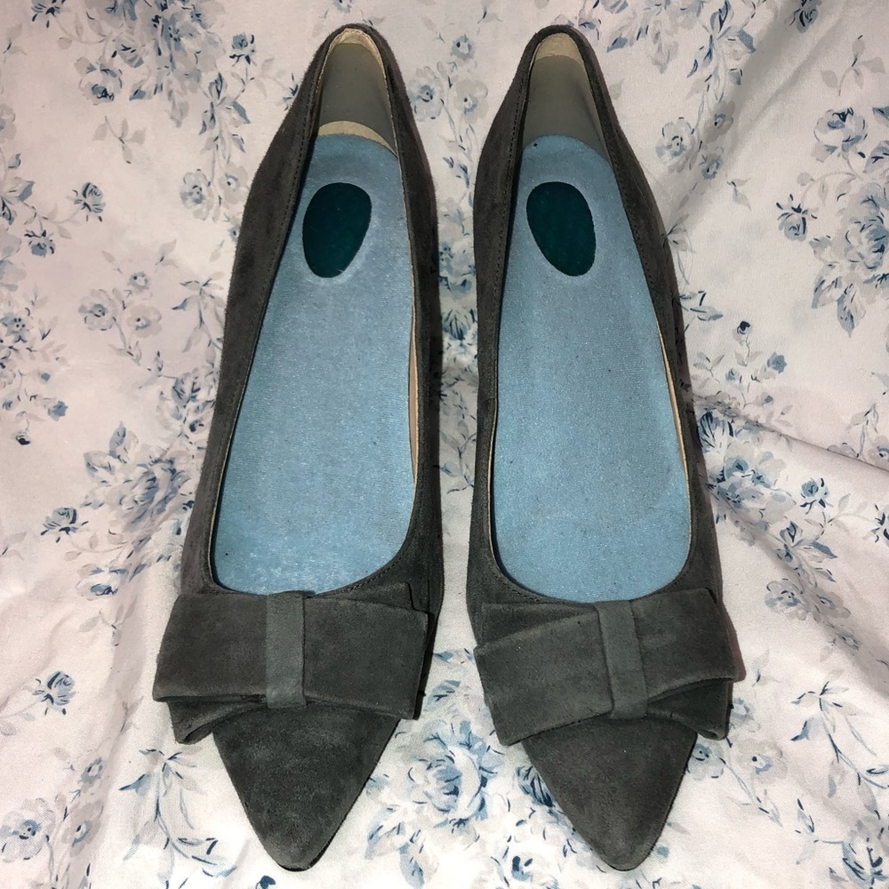 Grey suede Nine West heels 9M